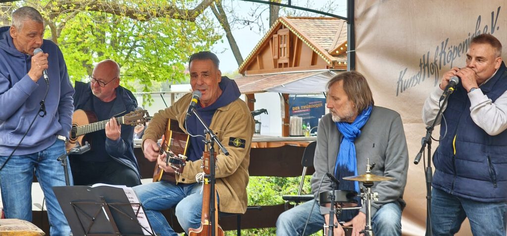 Saisonstart - Ellis Enkel und Überraschungen